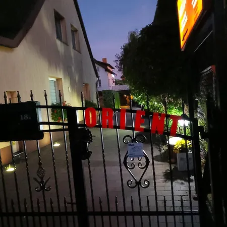 בית אירוח Orient